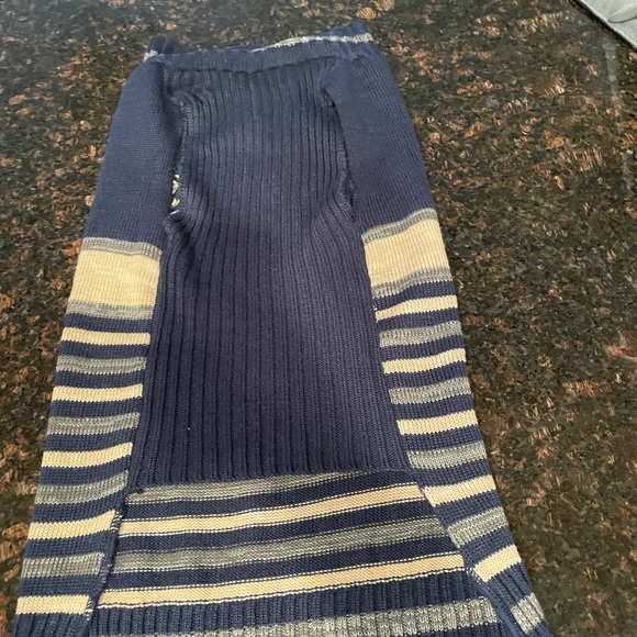 Dog Sweater - Picture 10 of 11